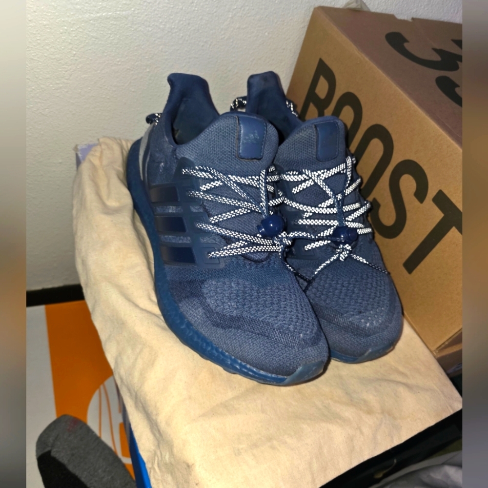 Adidas Ultraboost Ivy Park(Beyonce & Daughter) Navy Running Shoes.